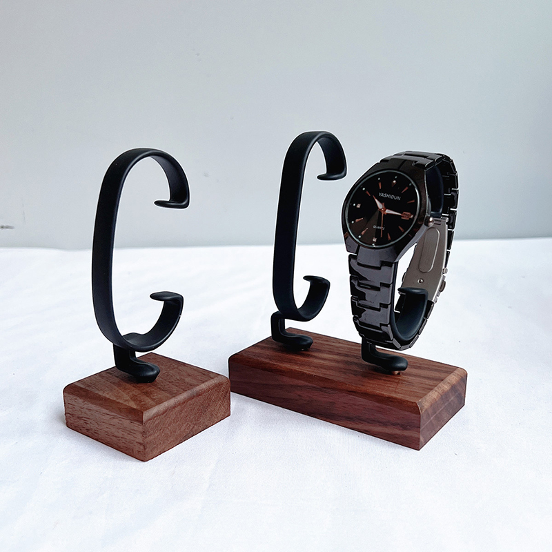 Hölzerner C-förmiger Uhrenhalt – Jewelry And Watches Inc Bewertung und Preis